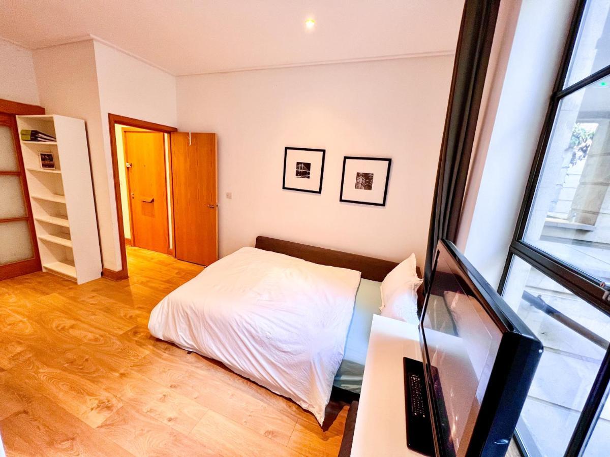 Superior Entire Apartment Between St Pauls Cathedral And Covent Gardenロンドン エクステリア 写真