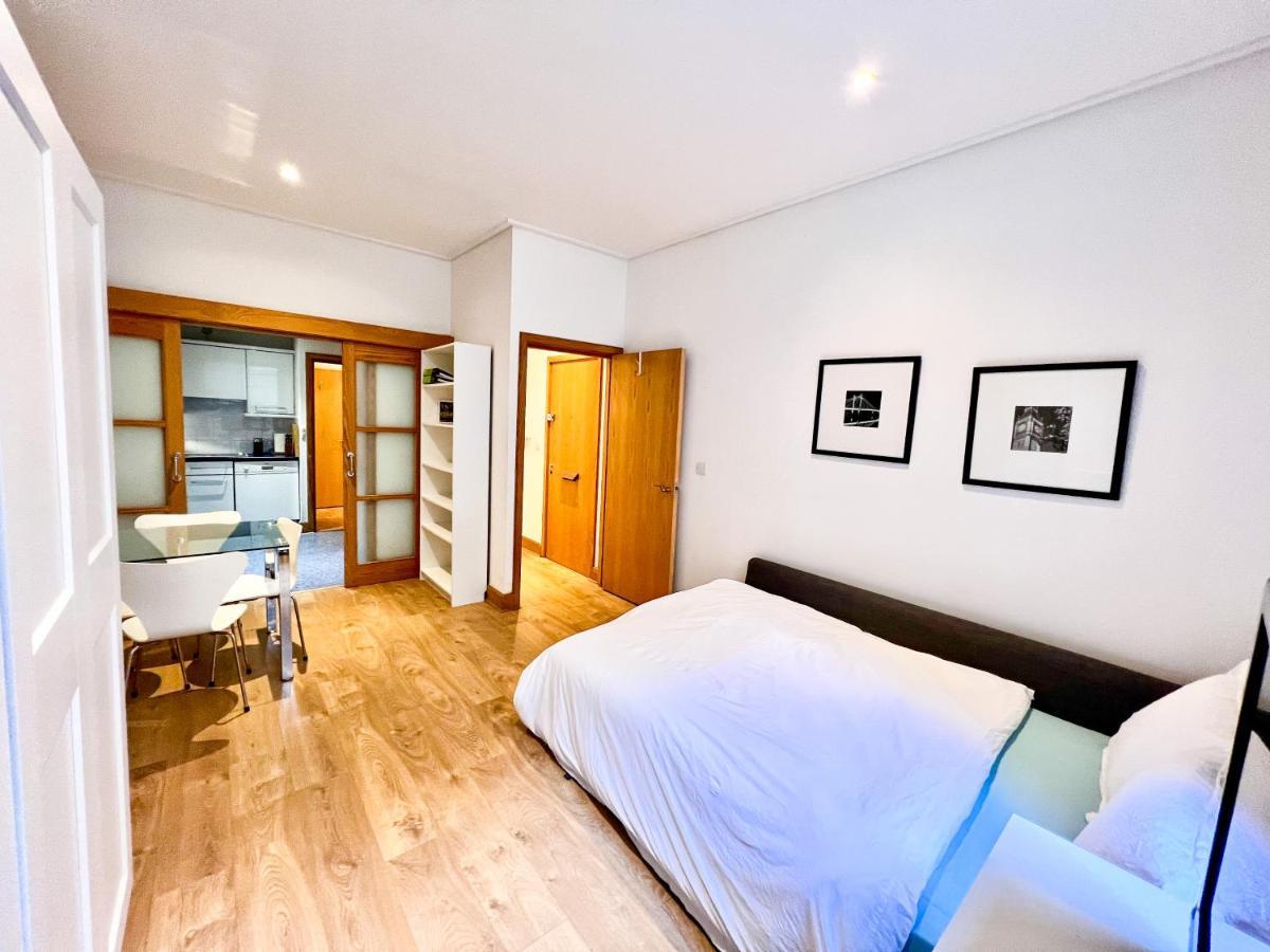 Superior Entire Apartment Between St Pauls Cathedral And Covent Gardenロンドン エクステリア 写真