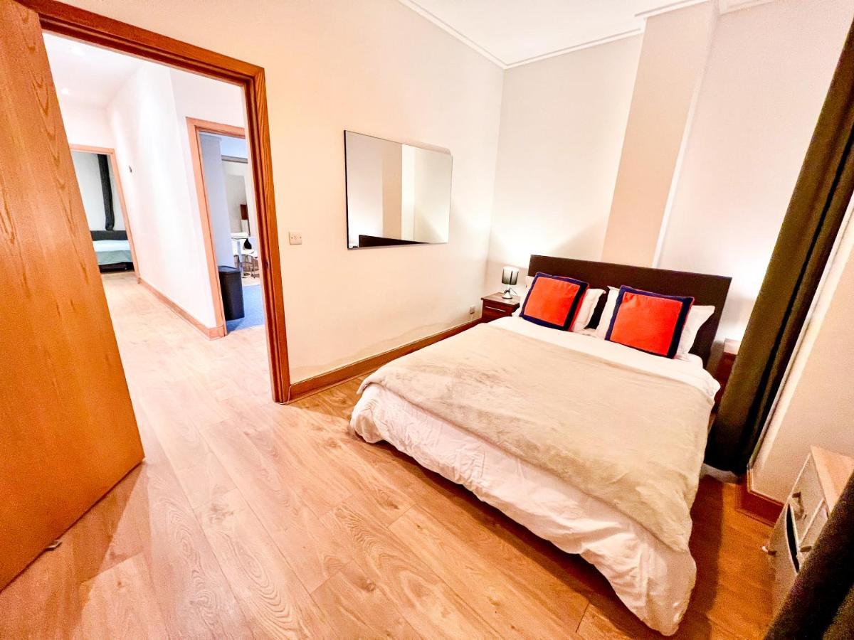 Superior Entire Apartment Between St Pauls Cathedral And Covent Gardenロンドン エクステリア 写真