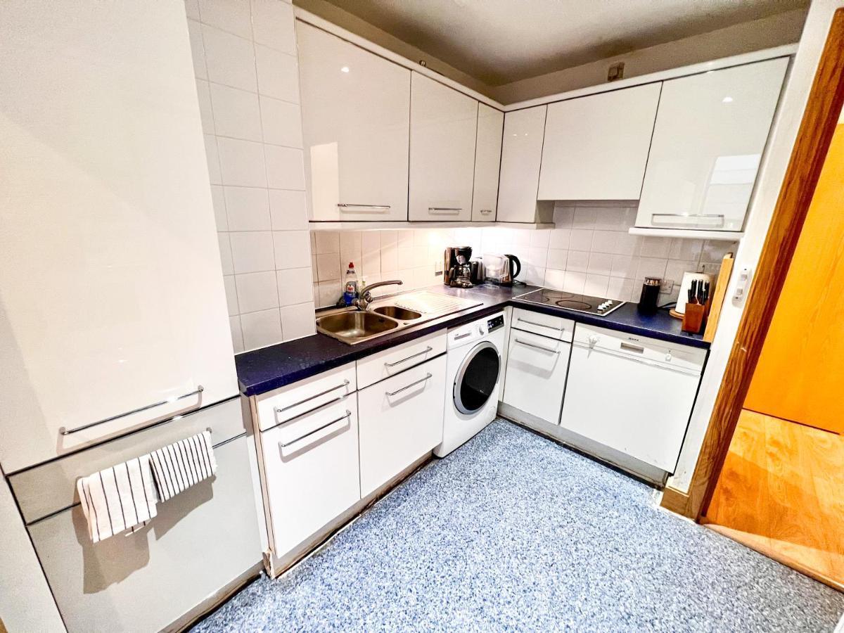Superior Entire Apartment Between St Pauls Cathedral And Covent Gardenロンドン エクステリア 写真