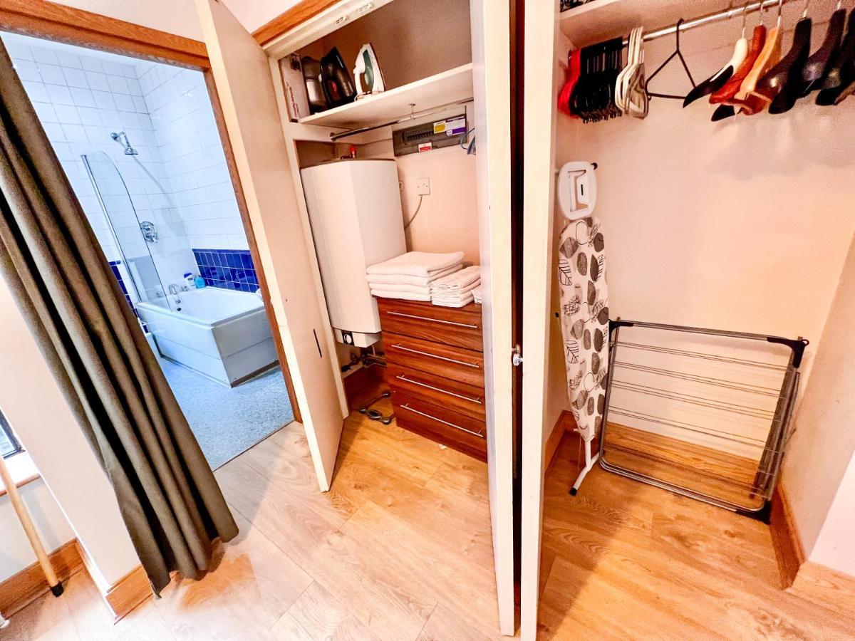 Superior Entire Apartment Between St Pauls Cathedral And Covent Gardenロンドン エクステリア 写真