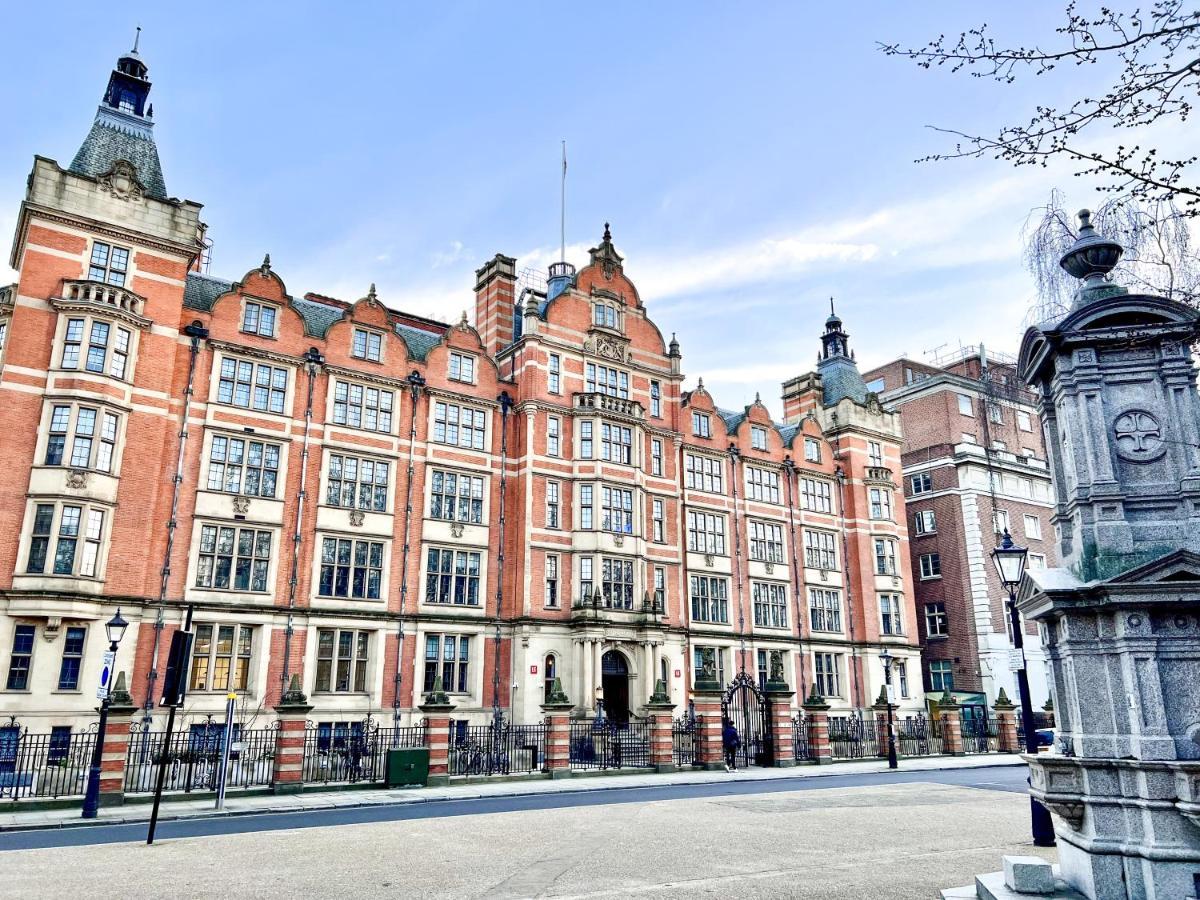 Superior Entire Apartment Between St Pauls Cathedral And Covent Gardenロンドン エクステリア 写真