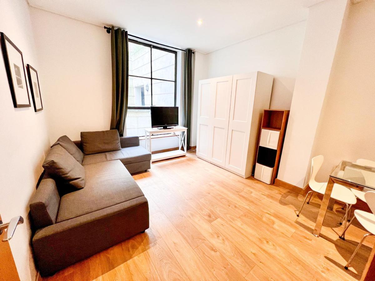 Superior Entire Apartment Between St Pauls Cathedral And Covent Gardenロンドン エクステリア 写真