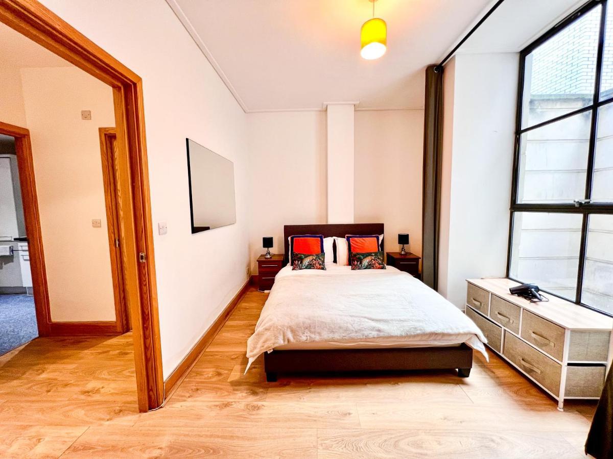 Superior Entire Apartment Between St Pauls Cathedral And Covent Gardenロンドン エクステリア 写真