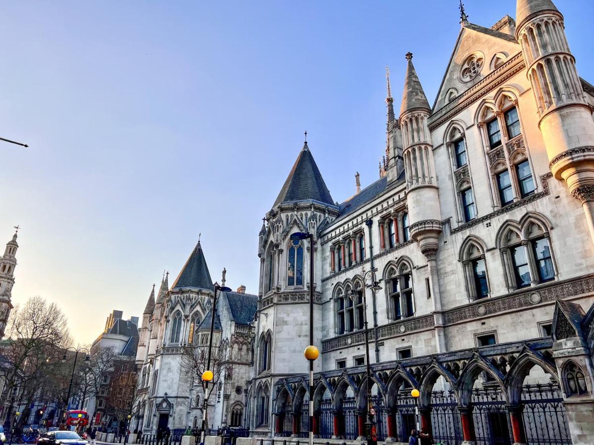 Superior Entire Apartment Between St Pauls Cathedral And Covent Gardenロンドン エクステリア 写真