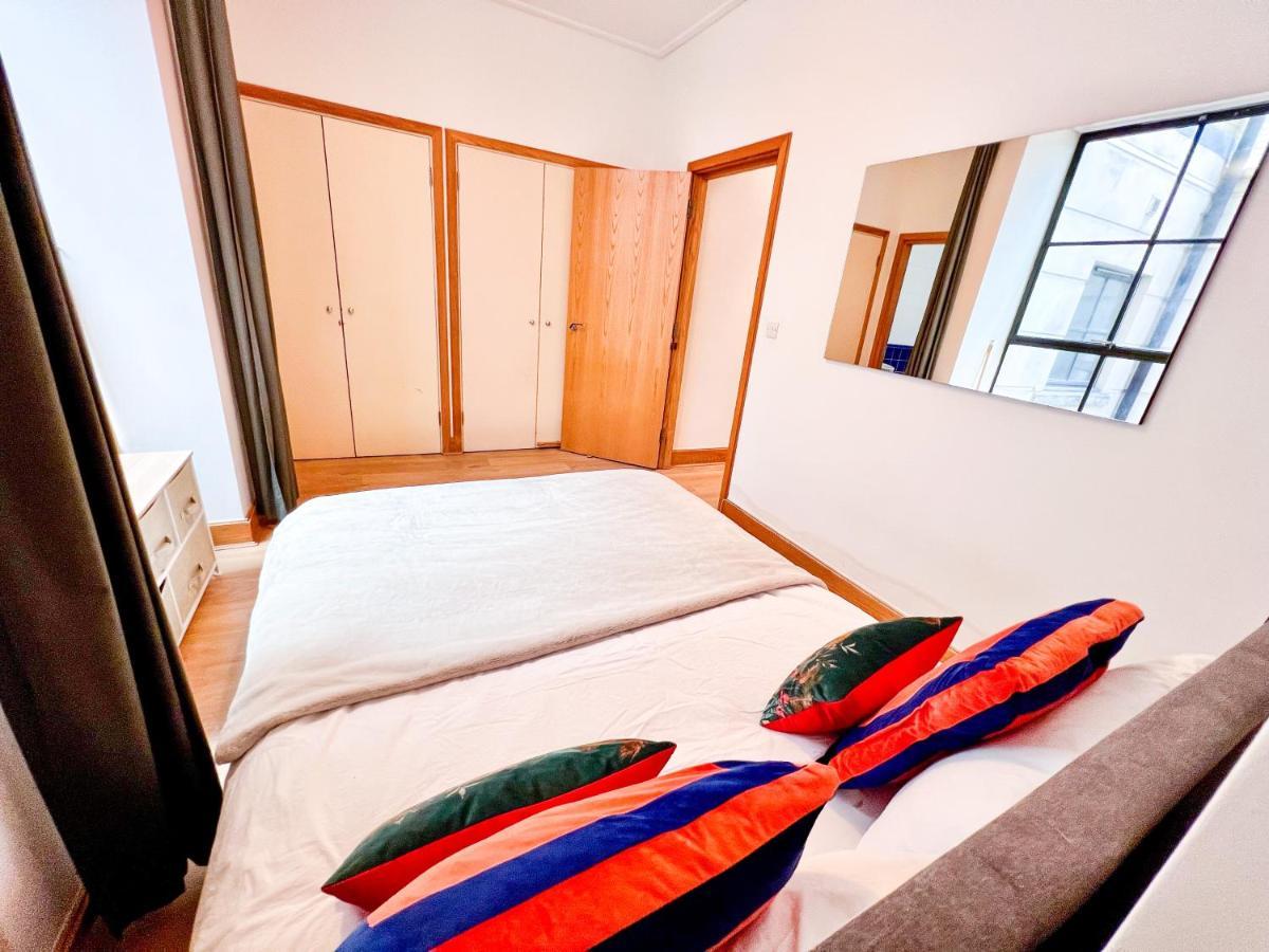 Superior Entire Apartment Between St Pauls Cathedral And Covent Gardenロンドン エクステリア 写真