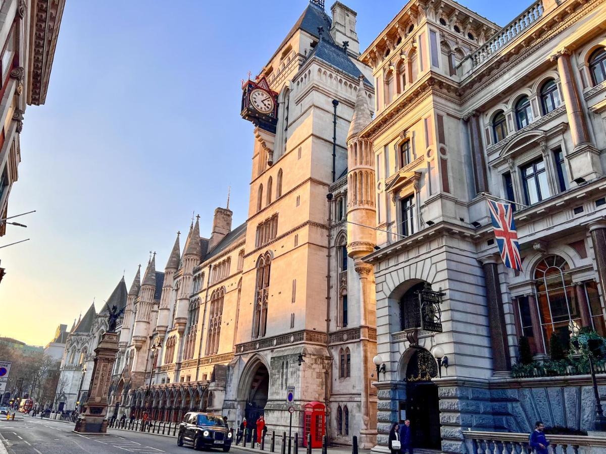 Superior Entire Apartment Between St Pauls Cathedral And Covent Gardenロンドン エクステリア 写真